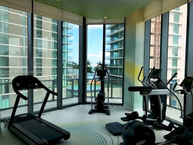 Building Photo - 501 NE 31st St