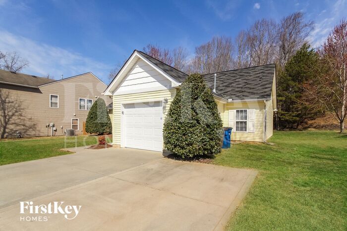 Building Photo - 202 Wolf Creek Ln
