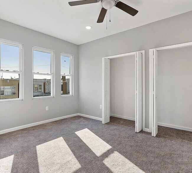 Building Photo - 1754 Georges Ln