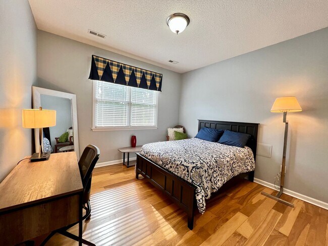 Building Photo - Beaver Creek 3 Bedroom/2 Bathroom Condo