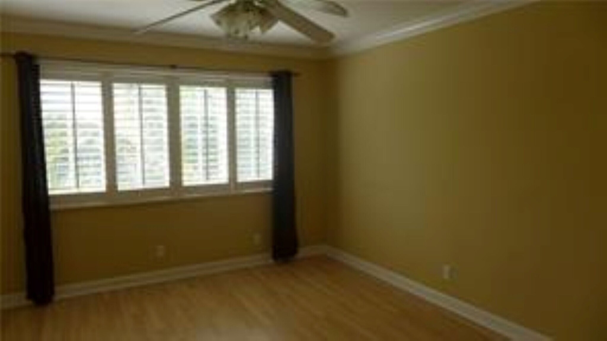 Building Photo - 1515 E Broward Blvd