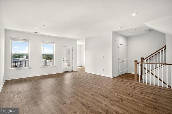 Building Photo - 20957 Bluebird Sq