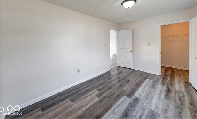 Building Photo - 7621 Orchard Village Dr