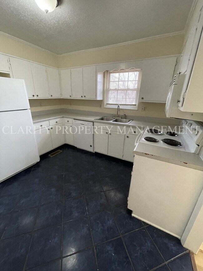 Building Photo - ***Coming soon!!***