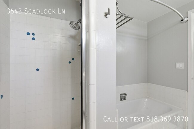 Building Photo - 3543 Scadlock Ln