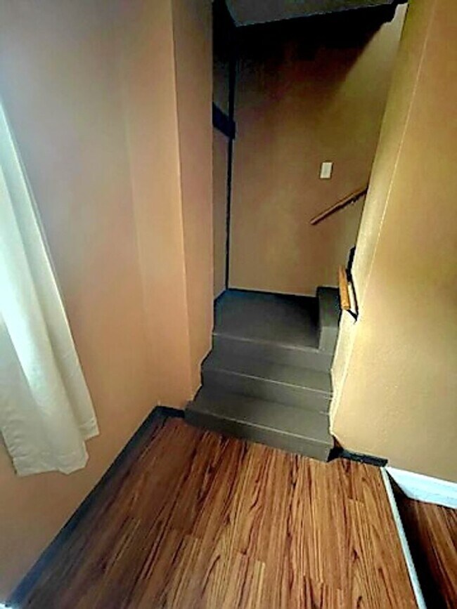 Building Photo - 1307 Spring St