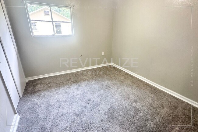 Building Photo - 2 Bed / 1 Bath in Mobile, AL!