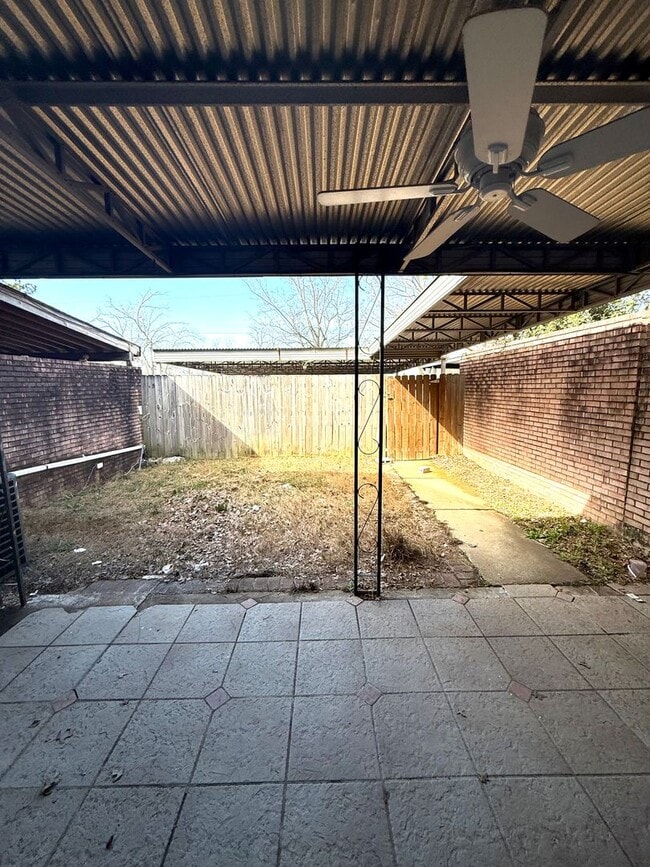 Building Photo - **3 Bed 2.5 Bath located off Vaughn Road ** Call 334-366-9198 to schedule a self tour