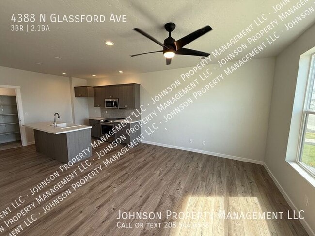 Building Photo - 4388 N Glassford Ave
