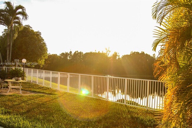 Building Photo - 3884 SW 150th Ct