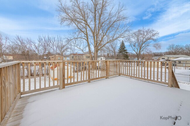 Building Photo - 8170 Northway Dr