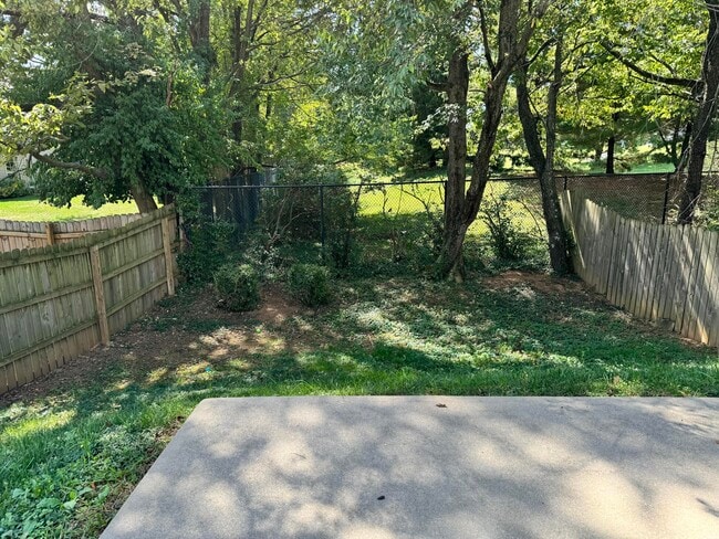 Building Photo - 2216 Prescott Ln