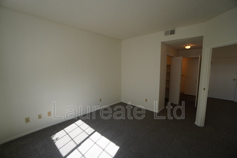 Building Photo - 4760 S Wadsworth Blvd