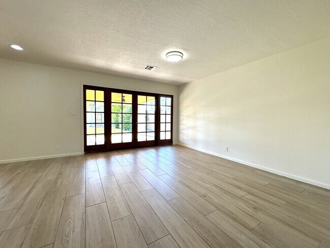 Building Photo - 4426 N 85th St