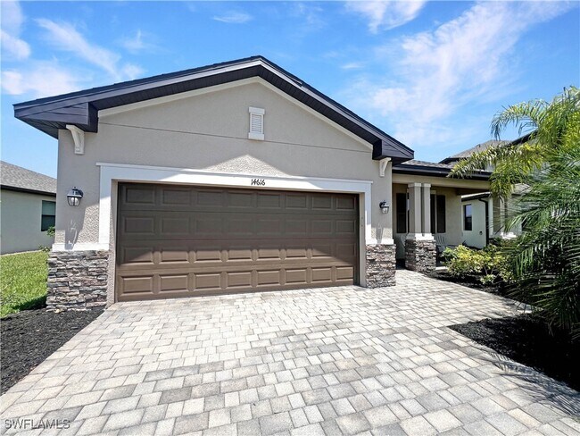 Building Photo - 14616 Monrovia Ln