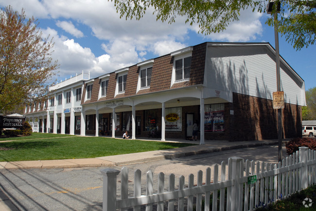 Building Photo - Pequannock Mini Mall Apartments