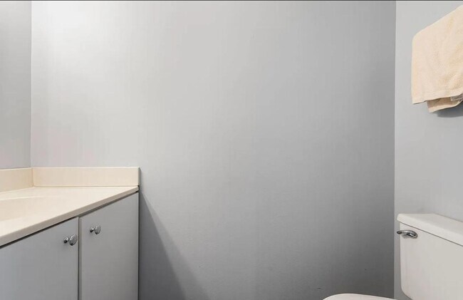 Building Photo - 1781 W Altgeld St