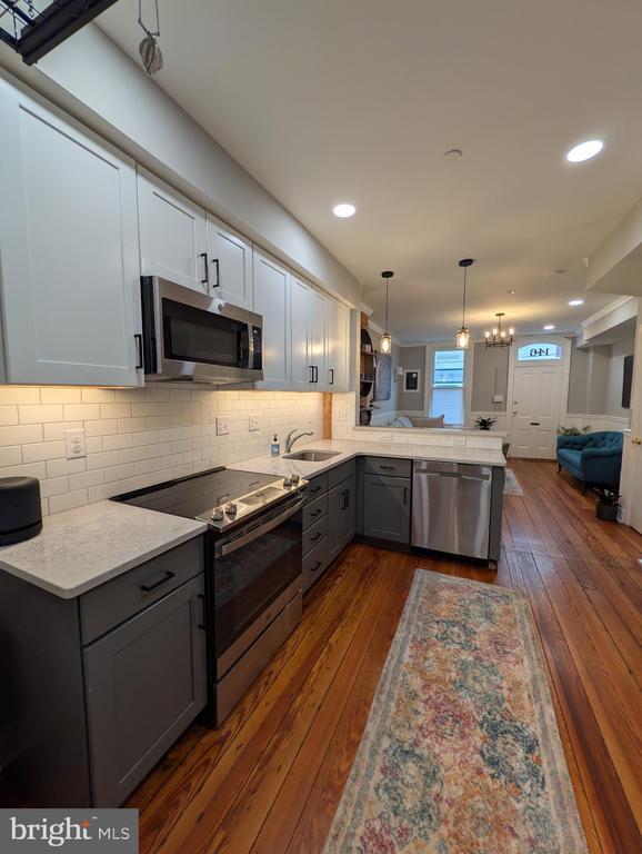 Building Photo - 146 W Patrick St