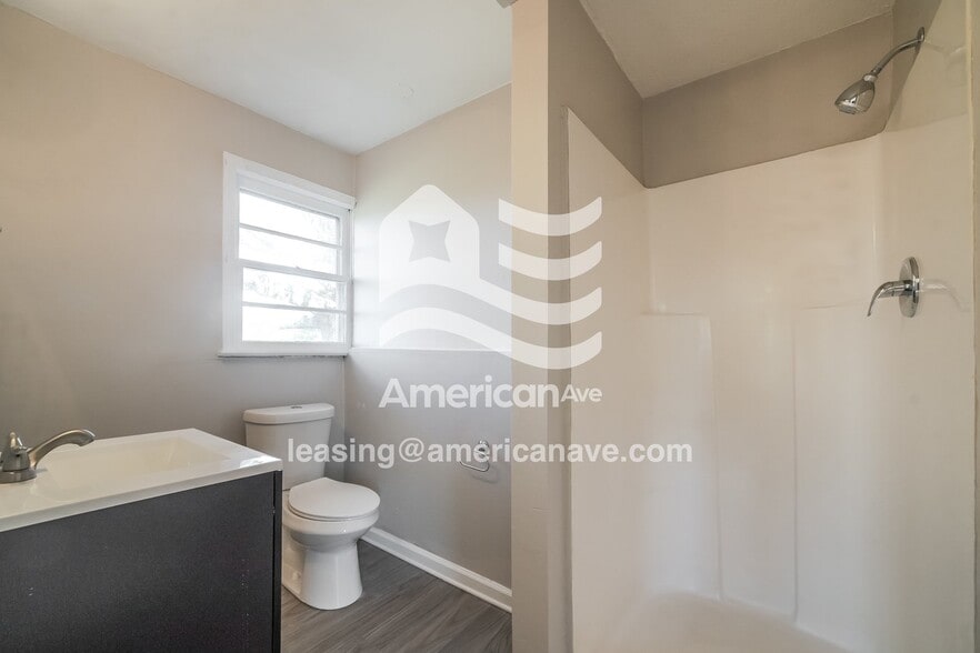 Building Photo - 20 Watson Dr