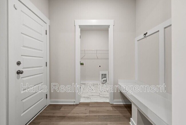 Building Photo - 1145 Ross Farms Blvd