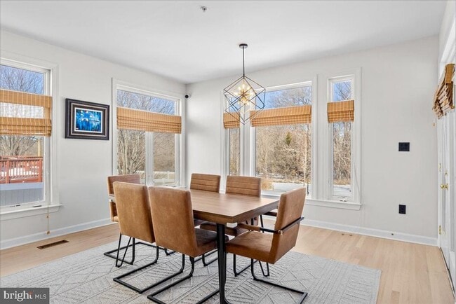 Building Photo - 2206 Green Ginger Cir