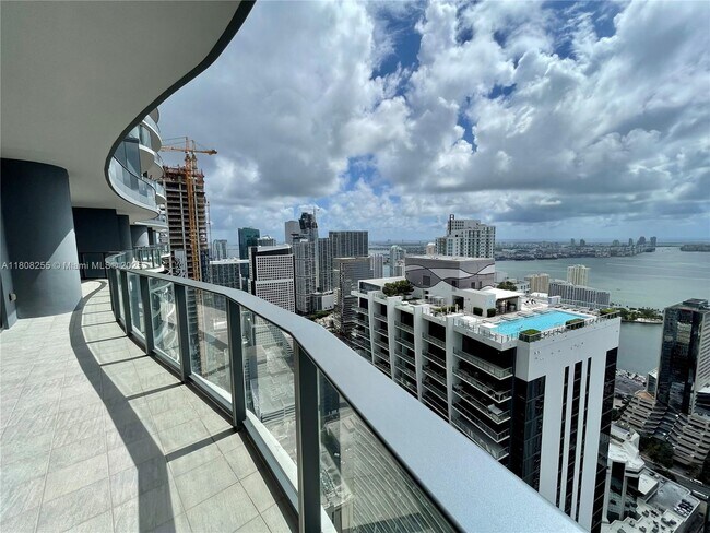 Building Photo - 1000 Brickell Plaza