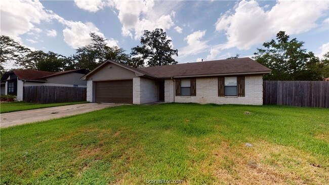 Building Photo - 1003 Val Verde Dr