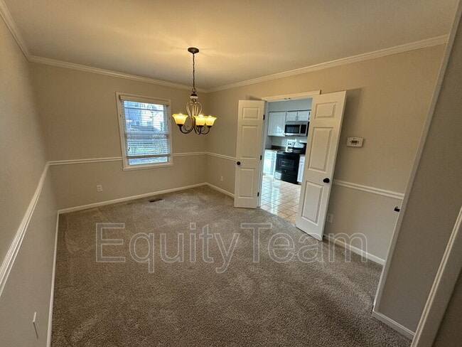 Building Photo - 9133 Dominion Cir