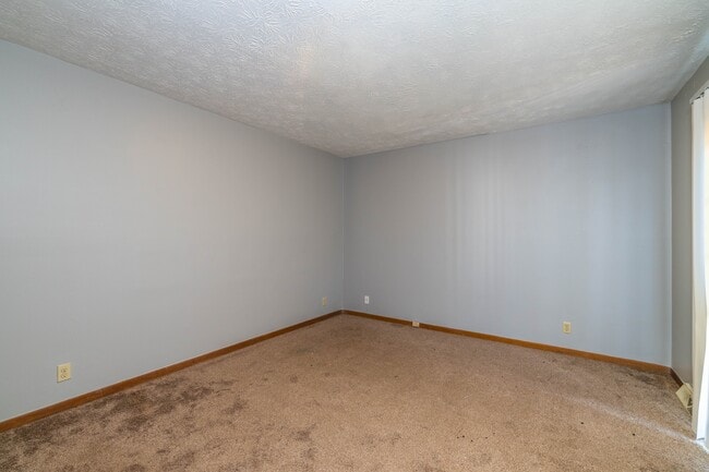 Building Photo - 9104 Woodpark Ln NW