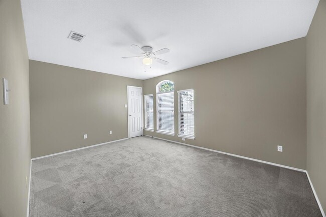 Building Photo - 8404 Tyhurst Dr
