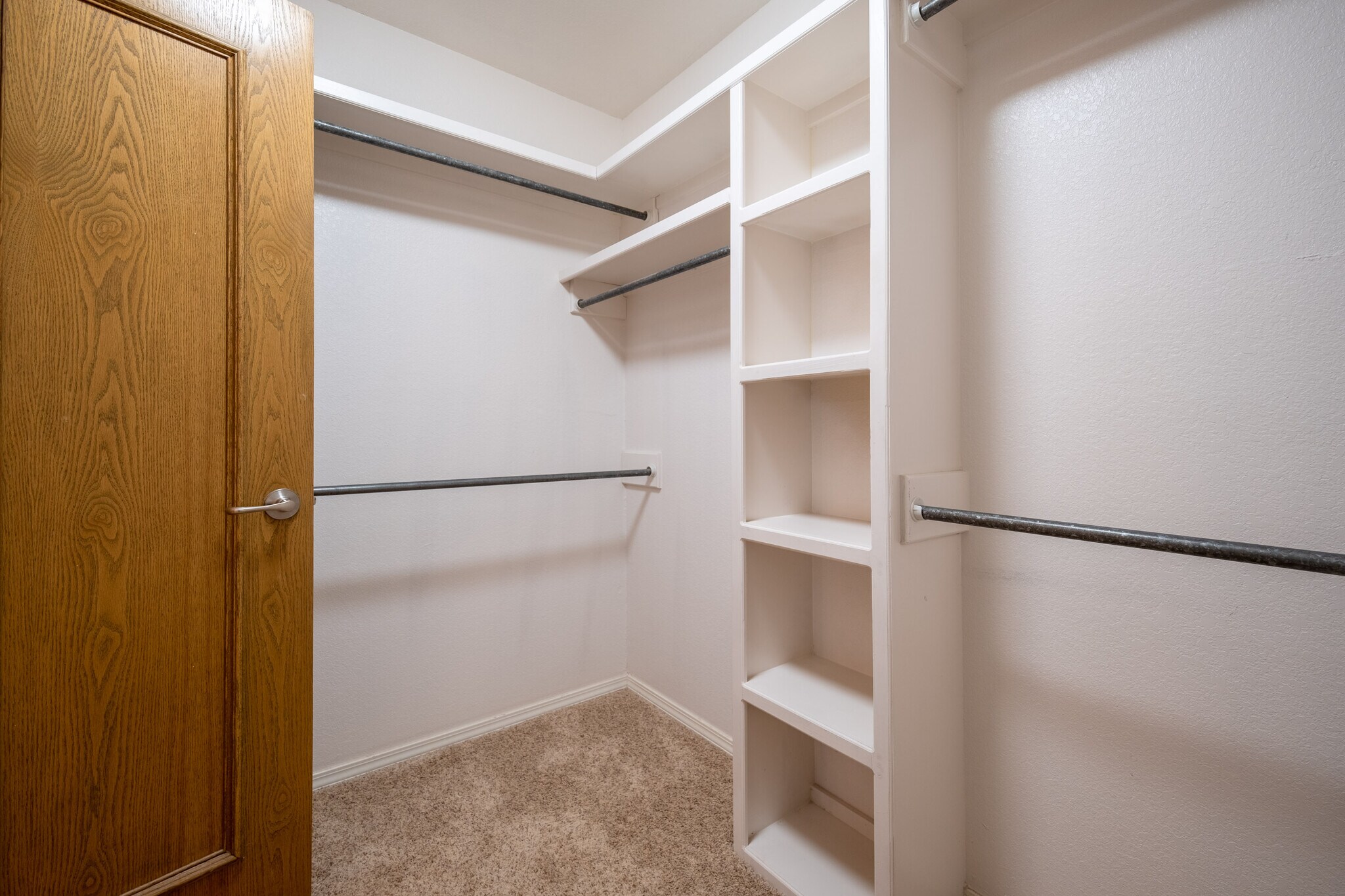 Bedroom 1 closet - 4530 Steffi Ct