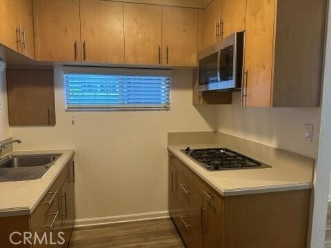 Building Photo - 852 W 18th St