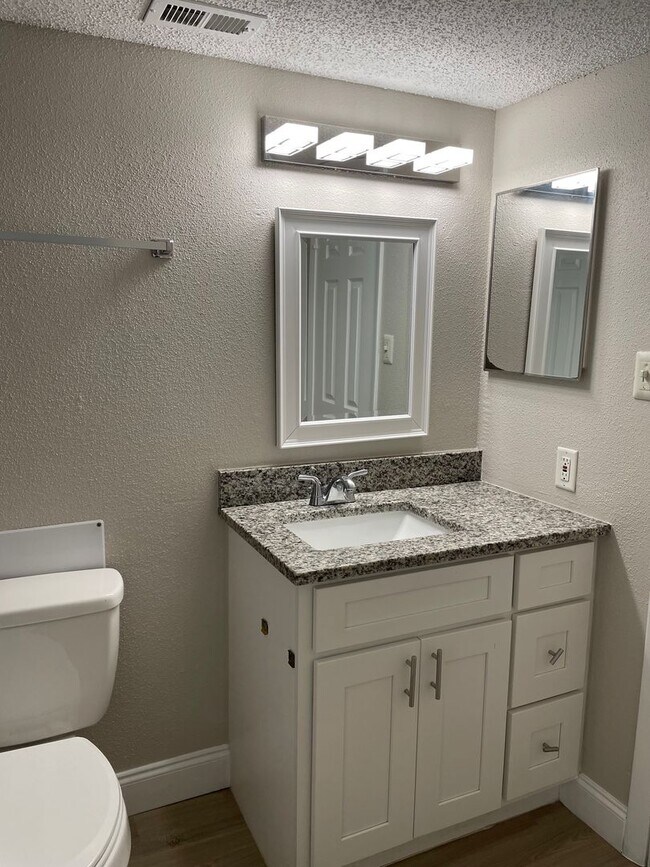 Building Photo - 3764 Idlebrook Cir