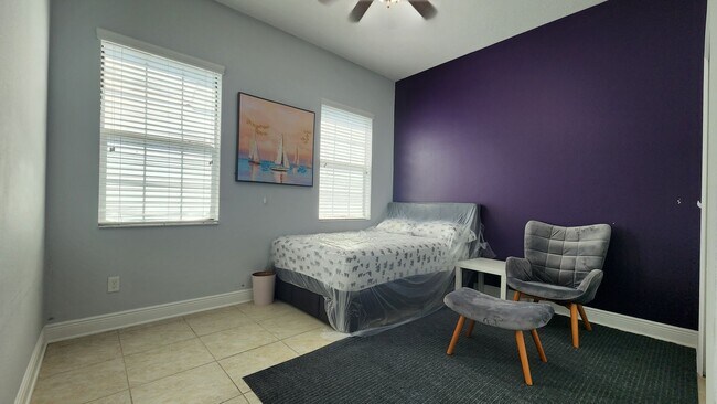 Building Photo - Lakeview Turnkey Furnished Home with Resor...