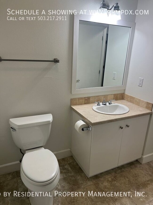 Building Photo - 12618 NW Barnes Rd