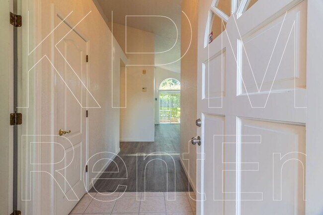 Building Photo - 6529 El Capitan Cir