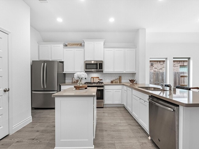 Building Photo - 24543 Songlark Bend Dr