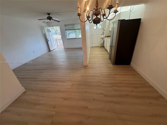 Building Photo - 20320 NE 2nd Ave