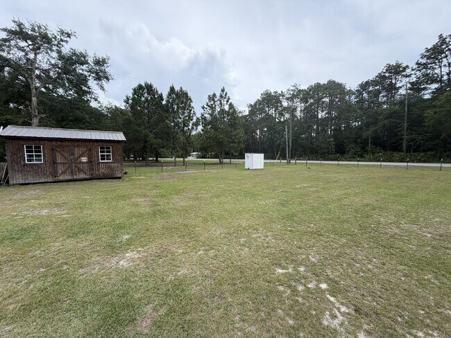 Building Photo - Mobile Home for Rent