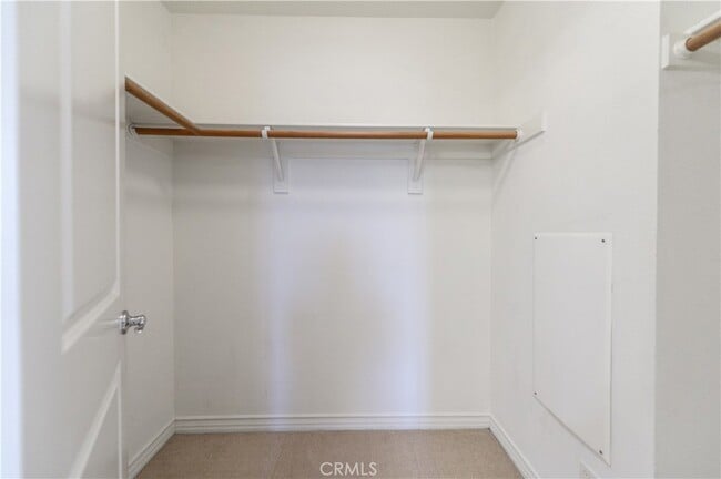 Building Photo - 31 Quartet-