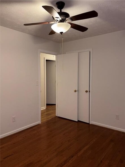 Building Photo - 1157 Mountain Springs Dr