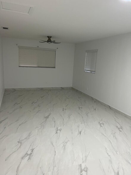 Building Photo - 8441 SW 16th St