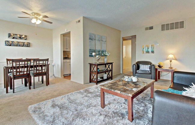Interior Photo - Quail Plaza OK City