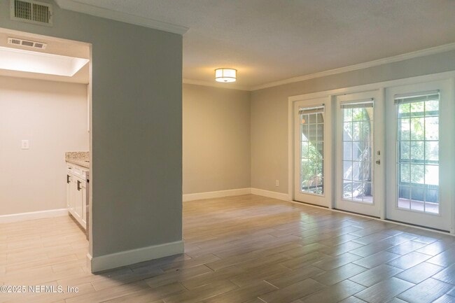 Building Photo - 3900 Mission Dr