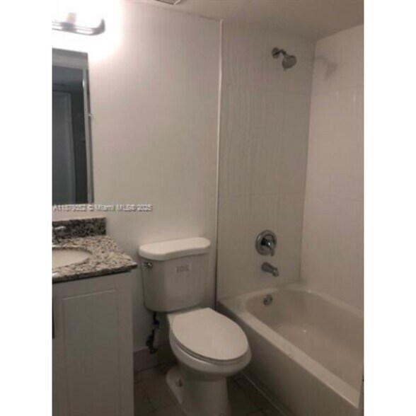 Building Photo - 5960 W 25th Ct