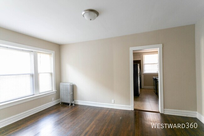 Building Photo - 5419 S Drexel Ave