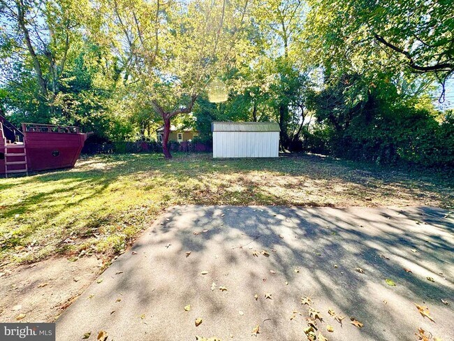 Building Photo - 218 Webbs Ln