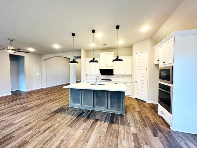 Building Photo - 5803 Garnet Peak Ln