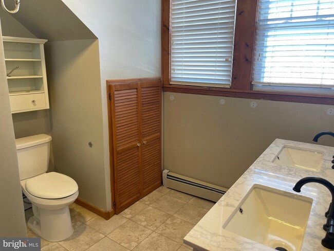 Building Photo - 322 McKinley Ave