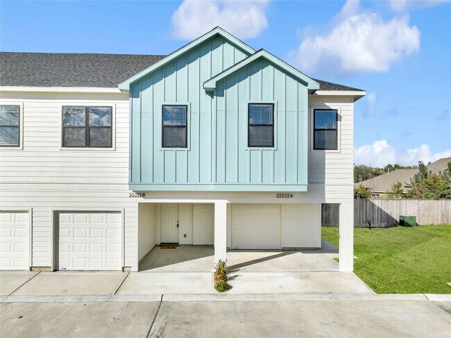 Primary Photo - 3238 Frying Pan Place